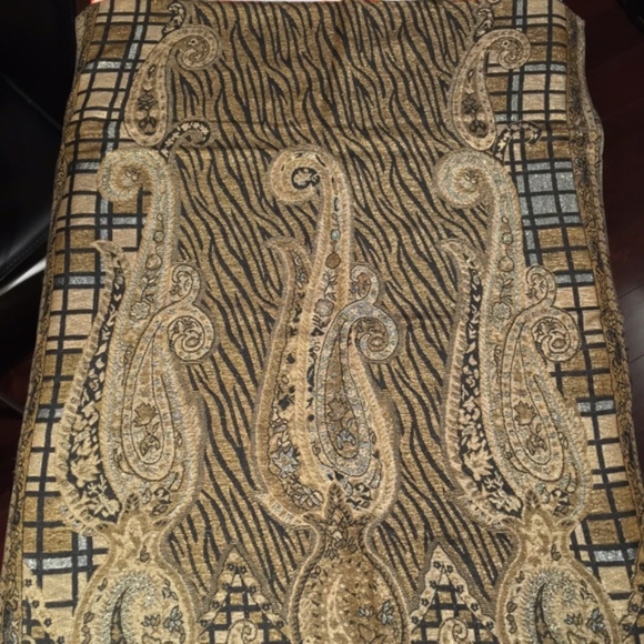 Scarf: Silk Feel Pashmina Type - Picture 2 of 8